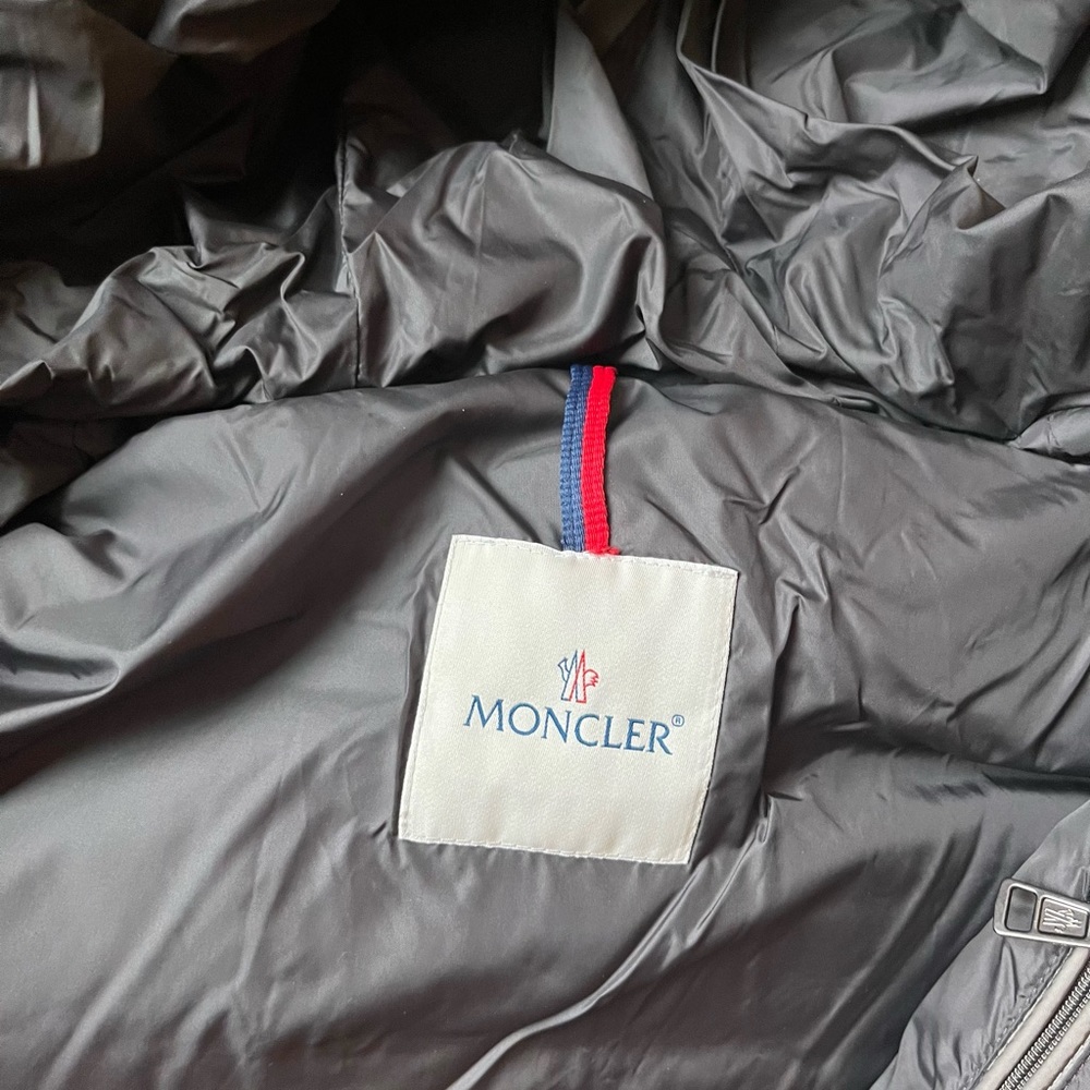 Authentic Moncler Puffer Down Jacket - image 5